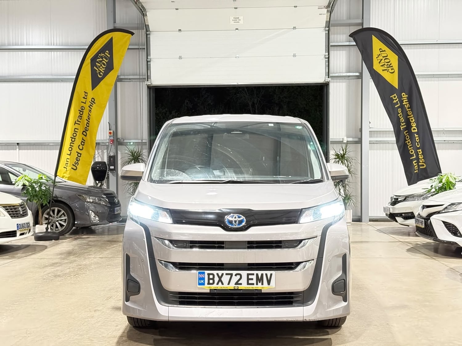 Toyota Noah 2023 - Cars in Reading