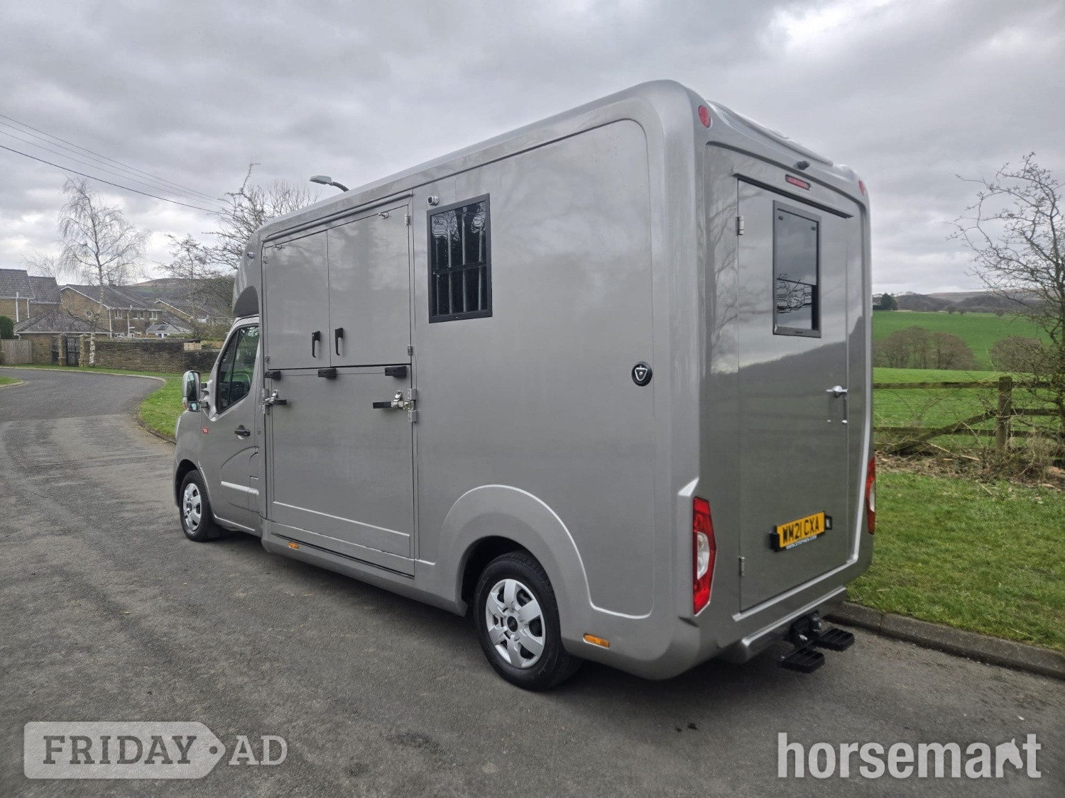 Stephex  Renault Horsebox - Trailers & Horseboxes in Chorley