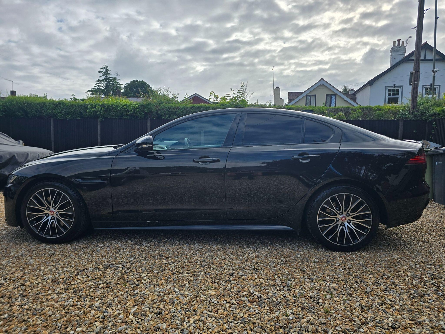 [ berth ]Jaguar XE
