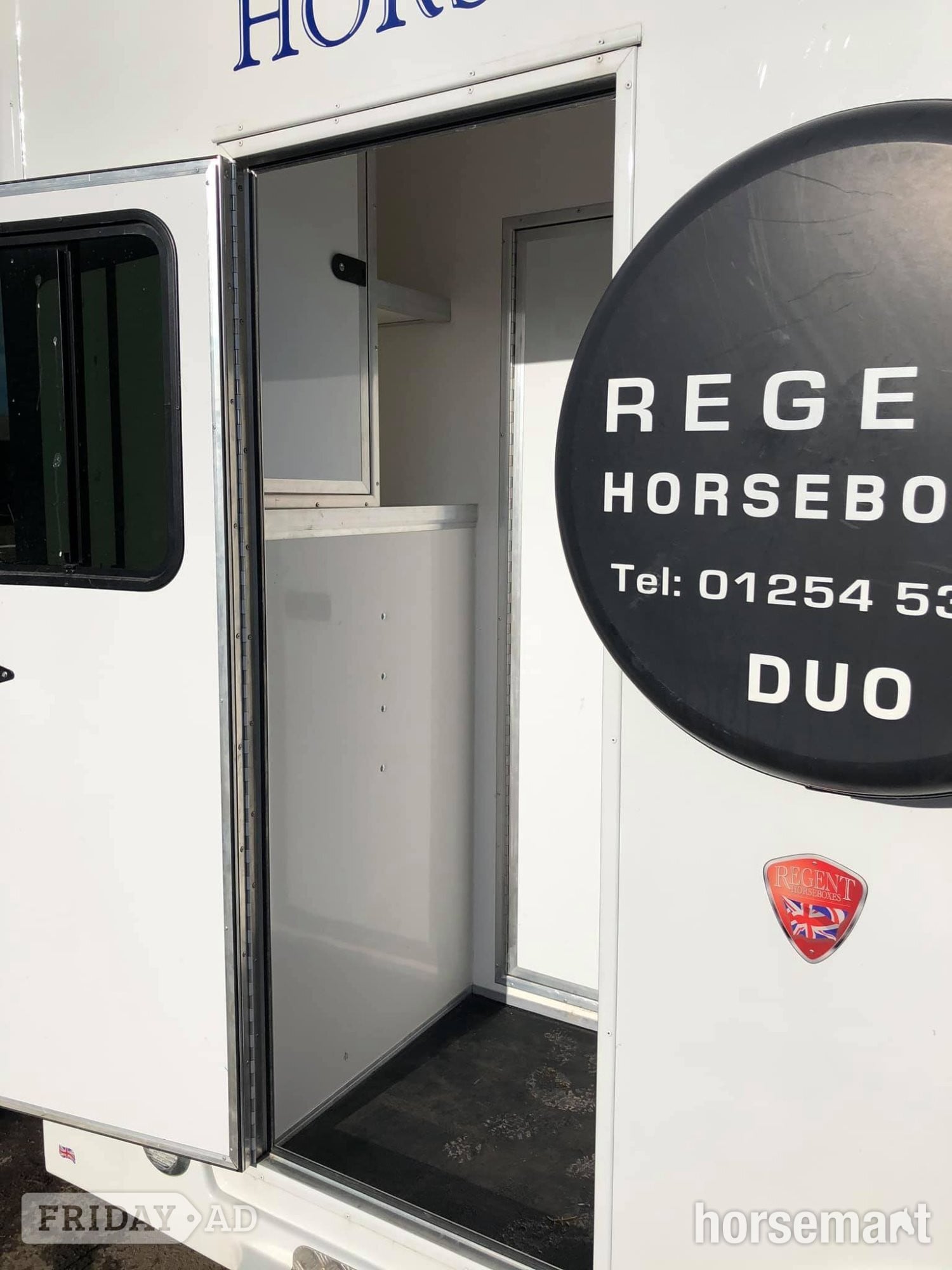 Regent 3.5t Duo Peugeot Horsebox - Trailers & Horseboxes