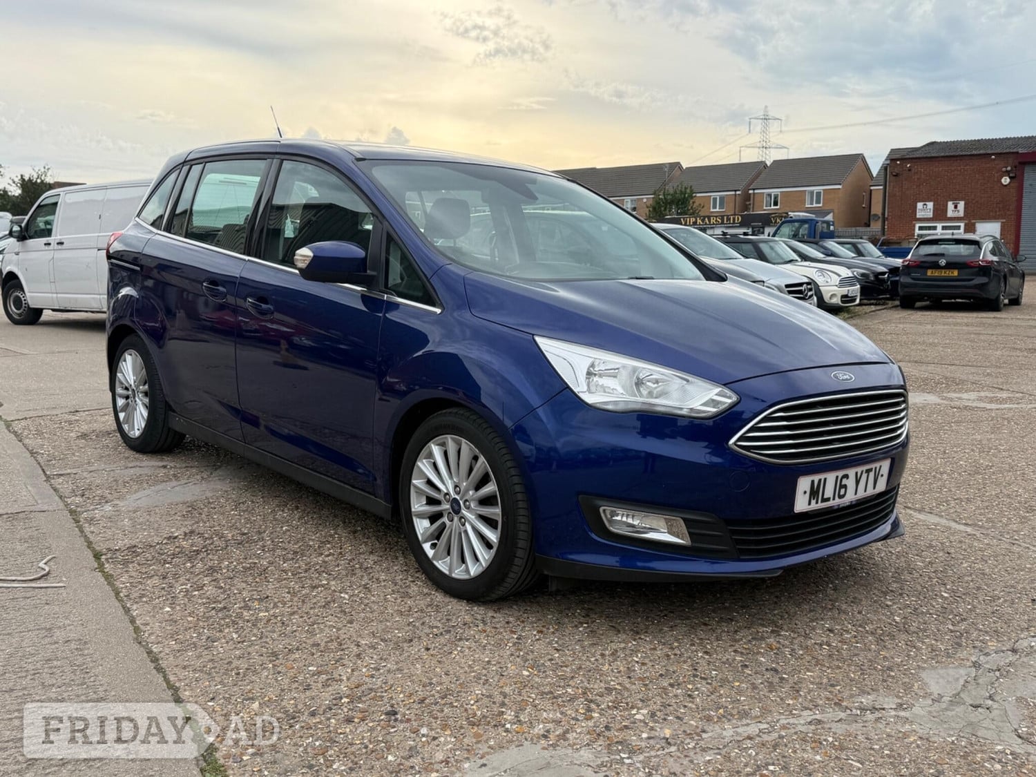 Ford Grand C-MAX 2016 in Leighton Buzzard