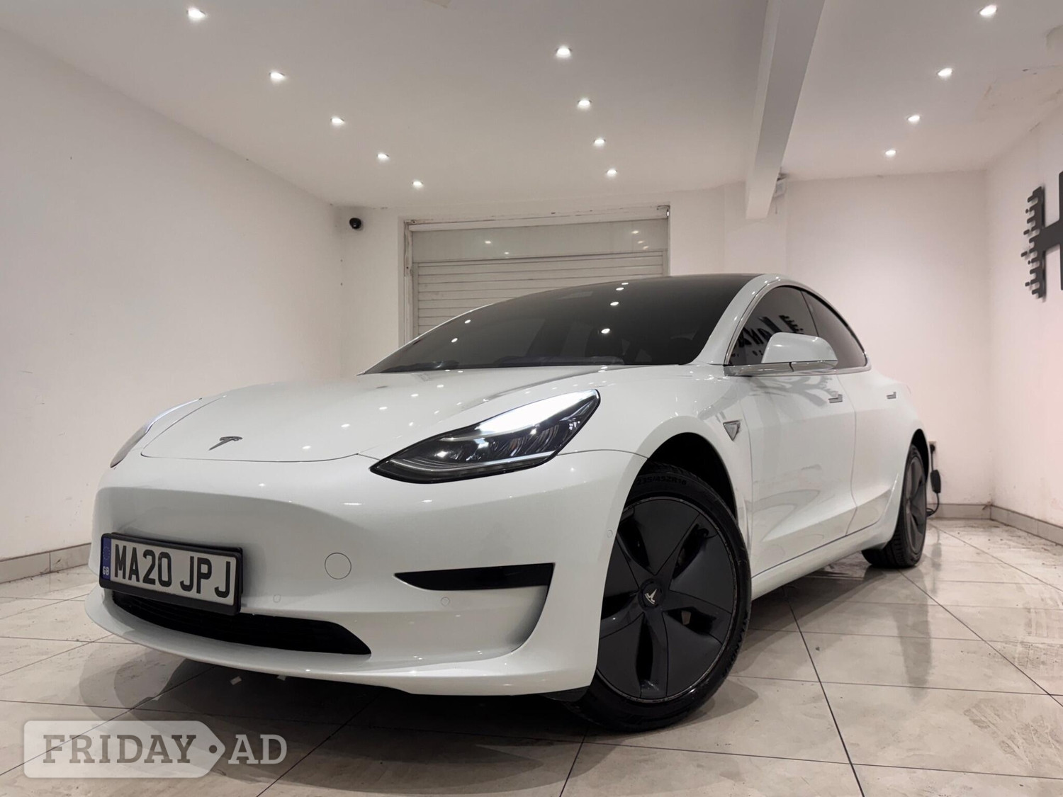 Tesla Model 3 2020 - Cars in Hounslow