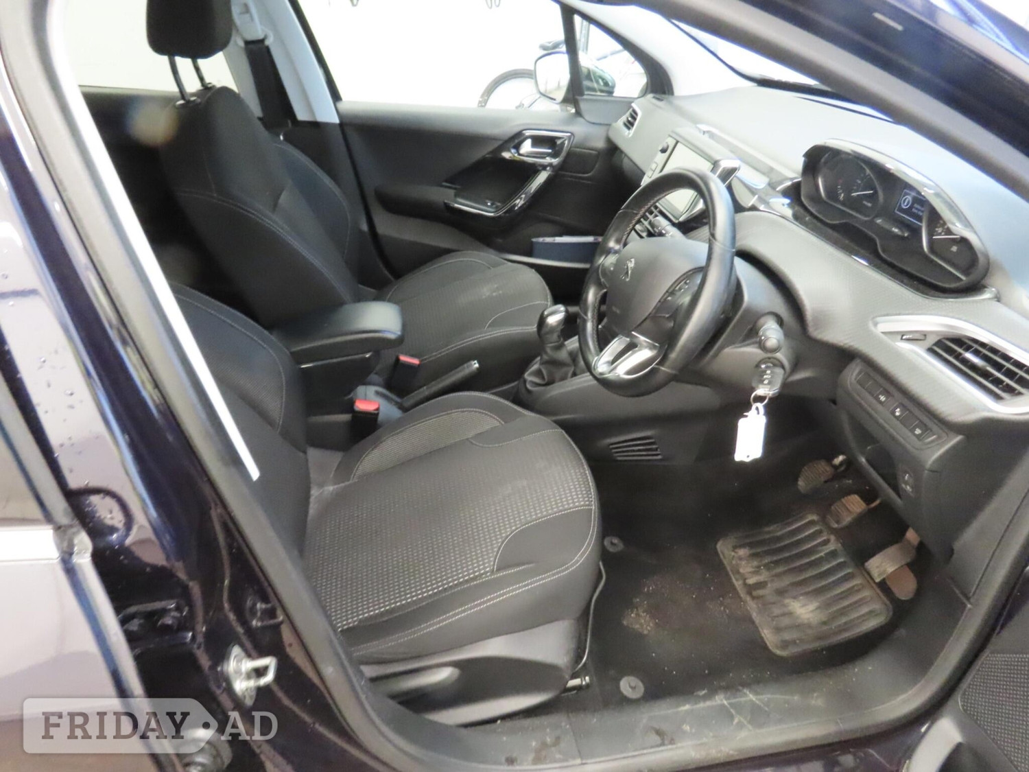 Peugeot 208 2018 - Cars