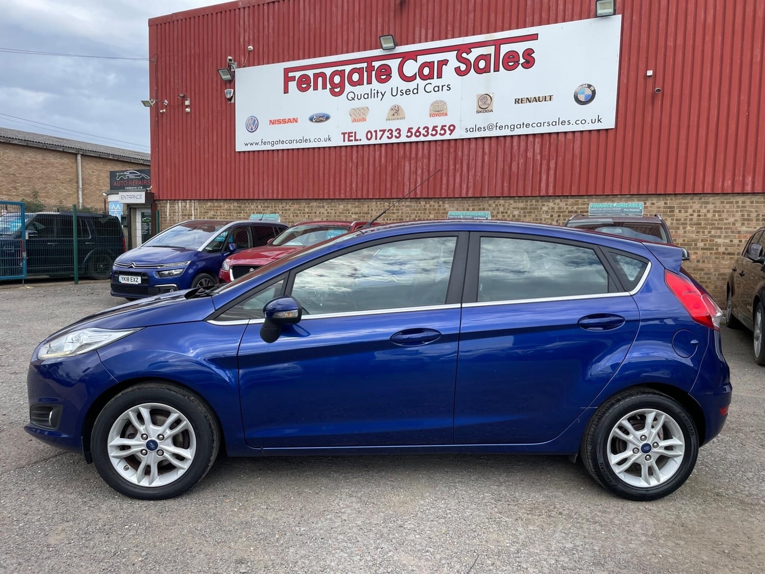 Ford Fiesta 2015 - Cars