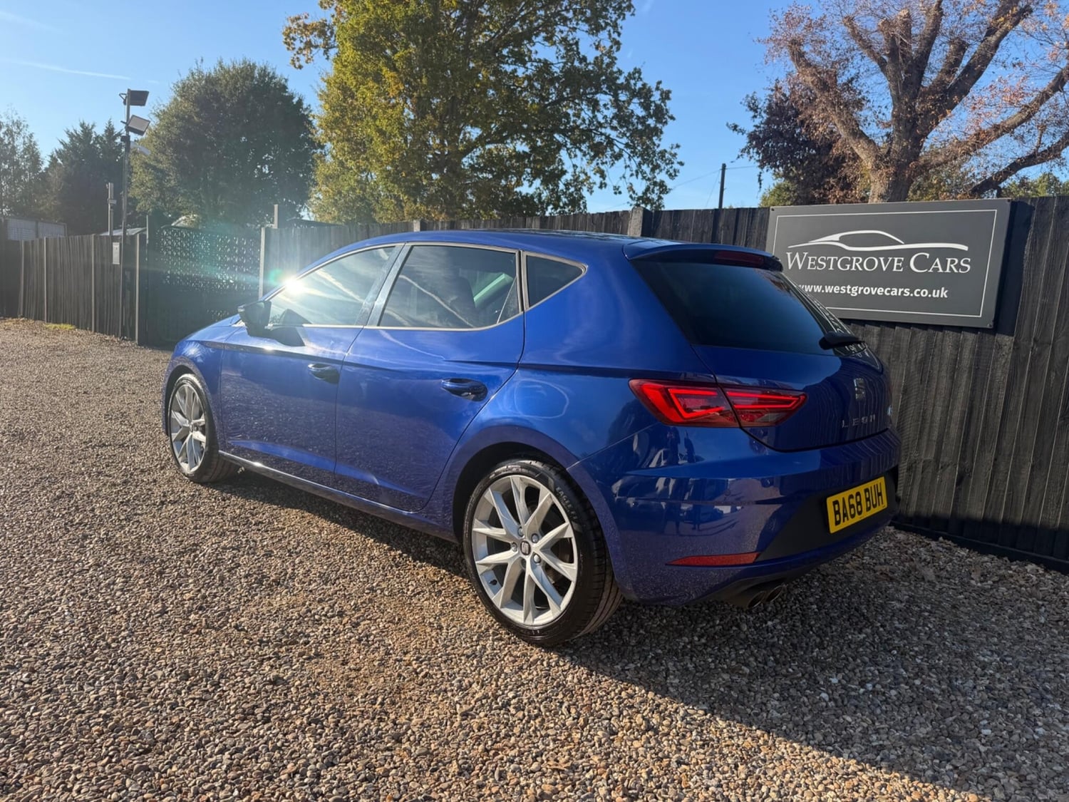 SEAT Leon 2019 - Cars