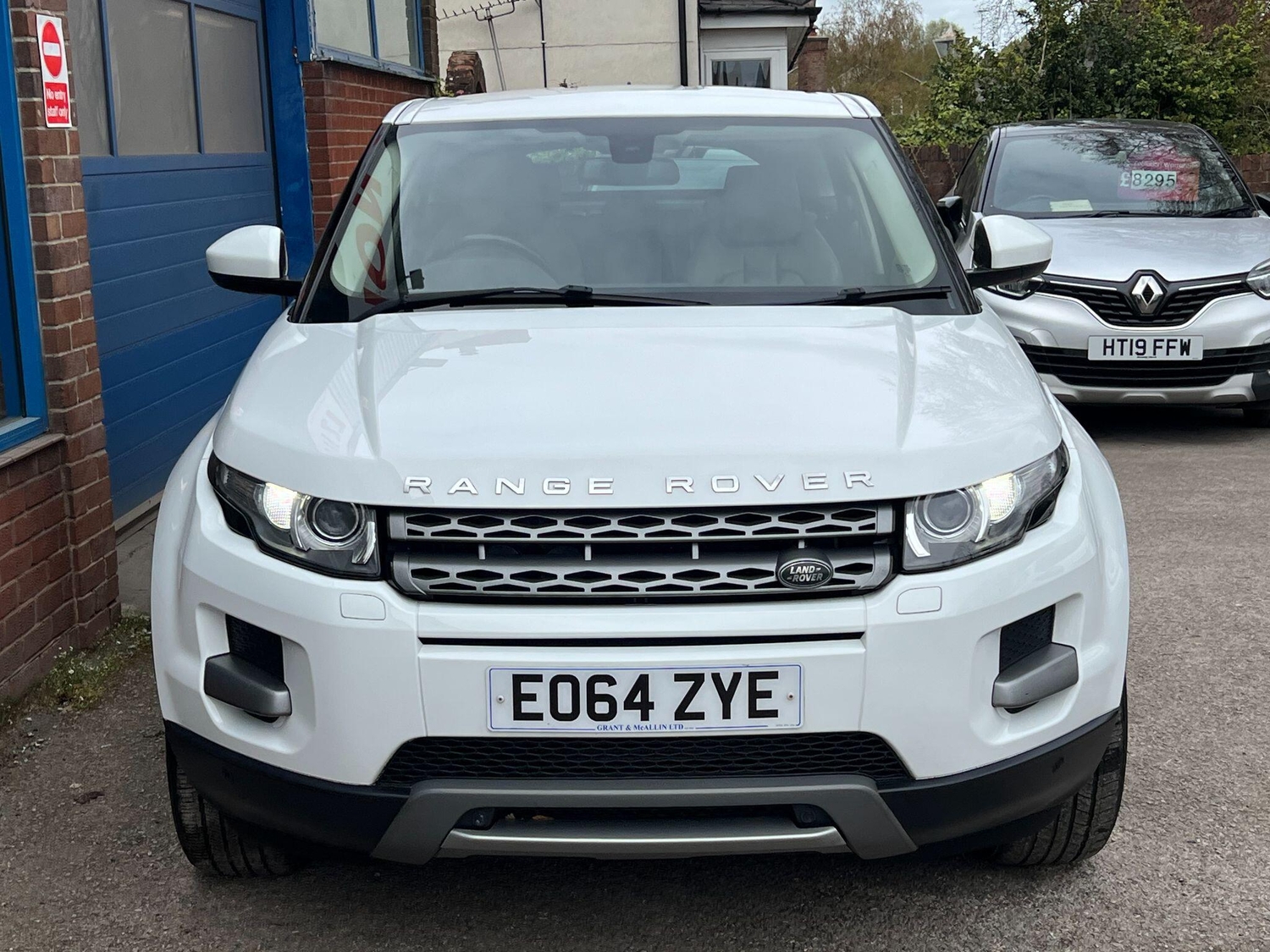 [ berth ]Land Rover Range Rover Evoque