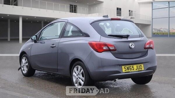 [ berth ]Vauxhall Corsa