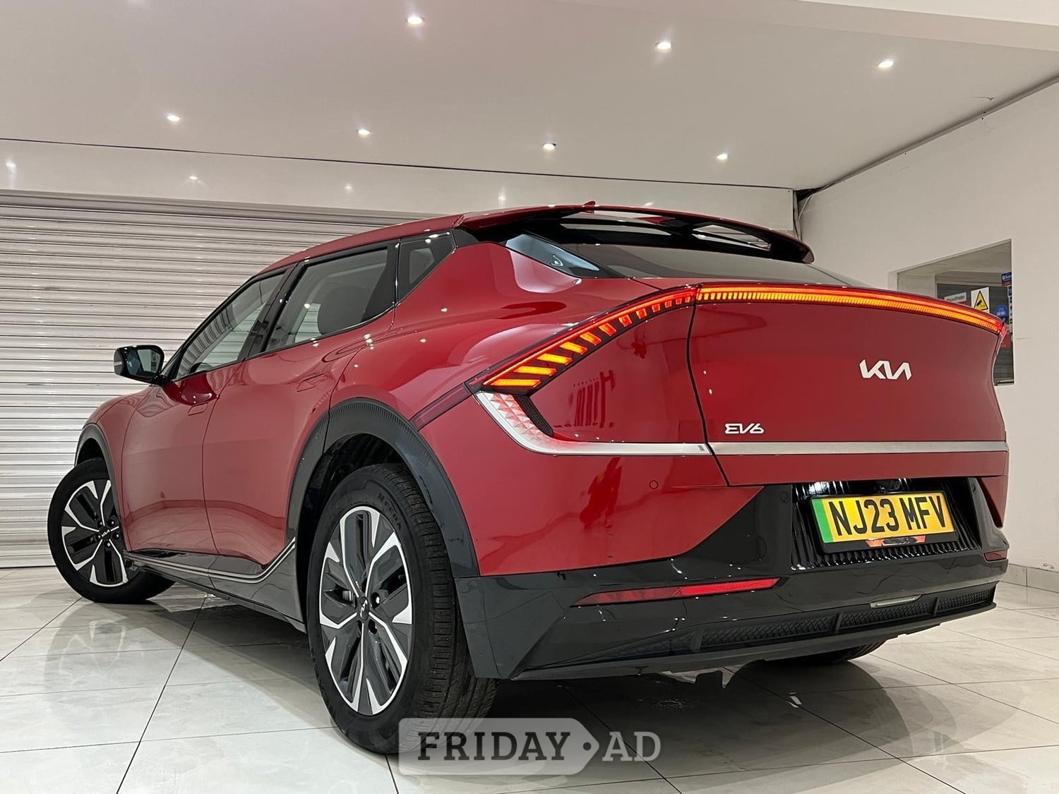 Kia EV6 2023 - Cars