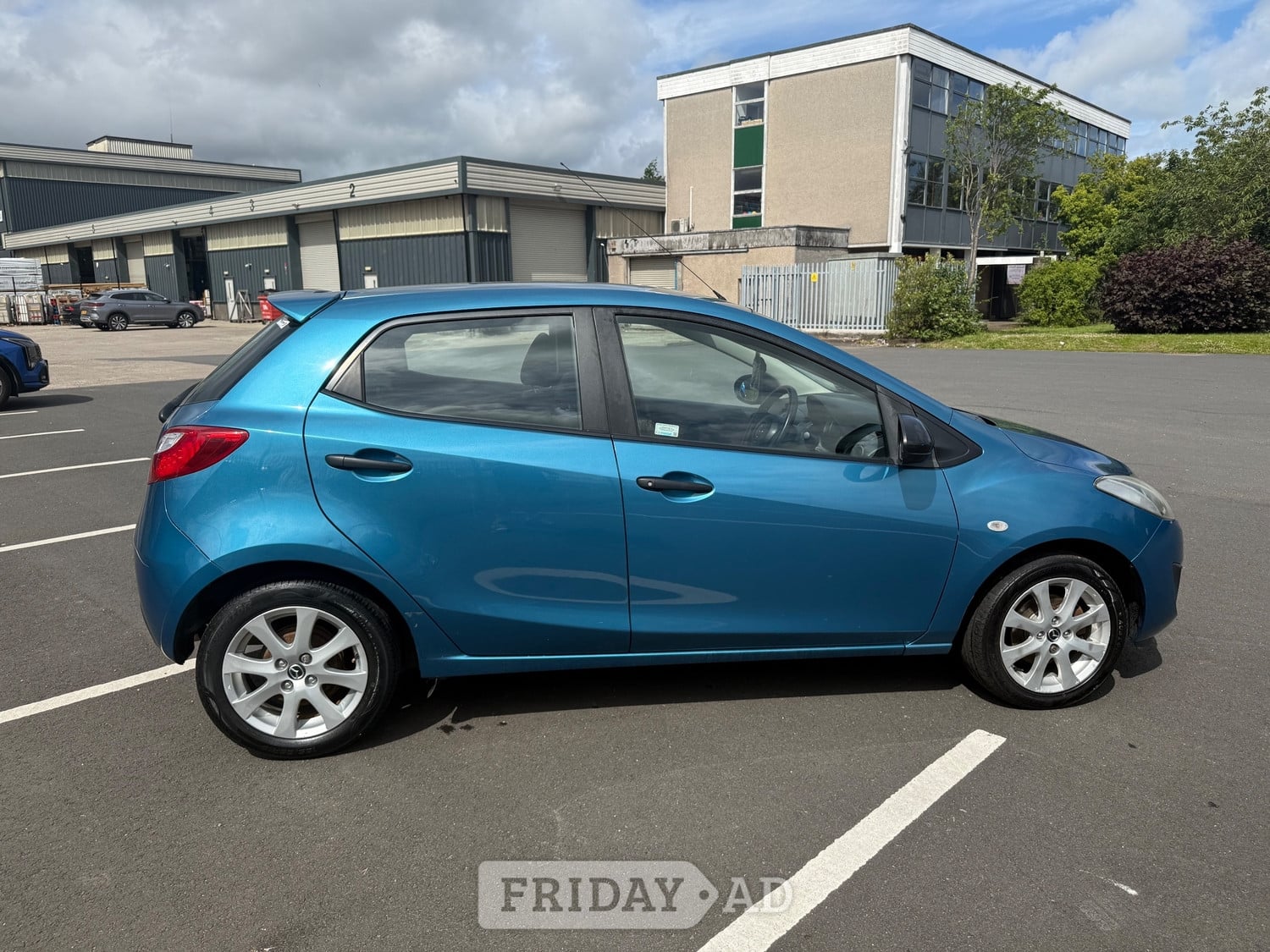 Mazda Mazda2 2014 - Cars