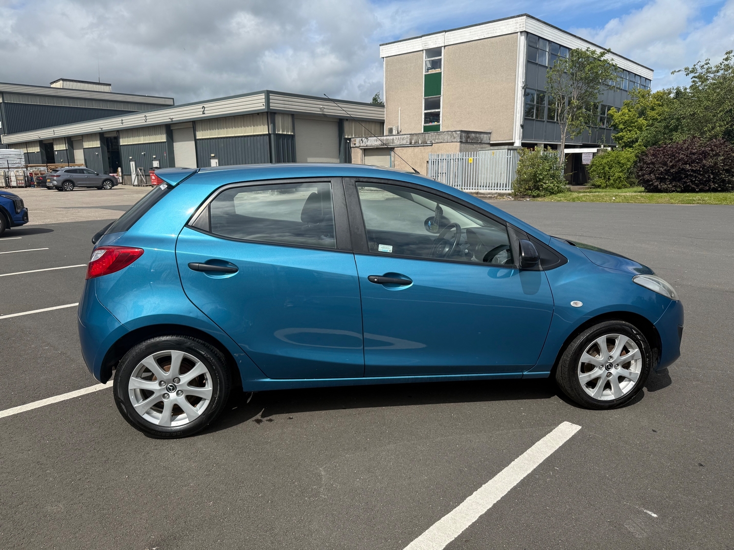 Mazda Mazda2 2014 - Cars