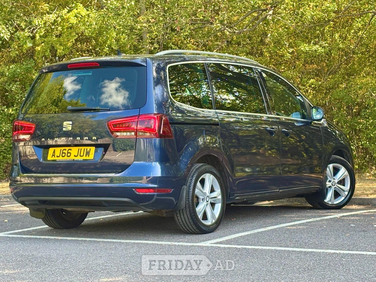 SEAT Alhambra 2017 - Cars