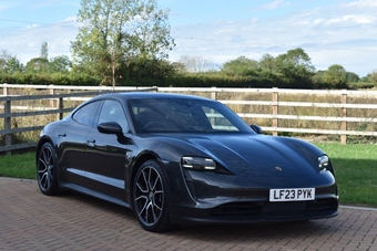 Porsche Taycan 2023