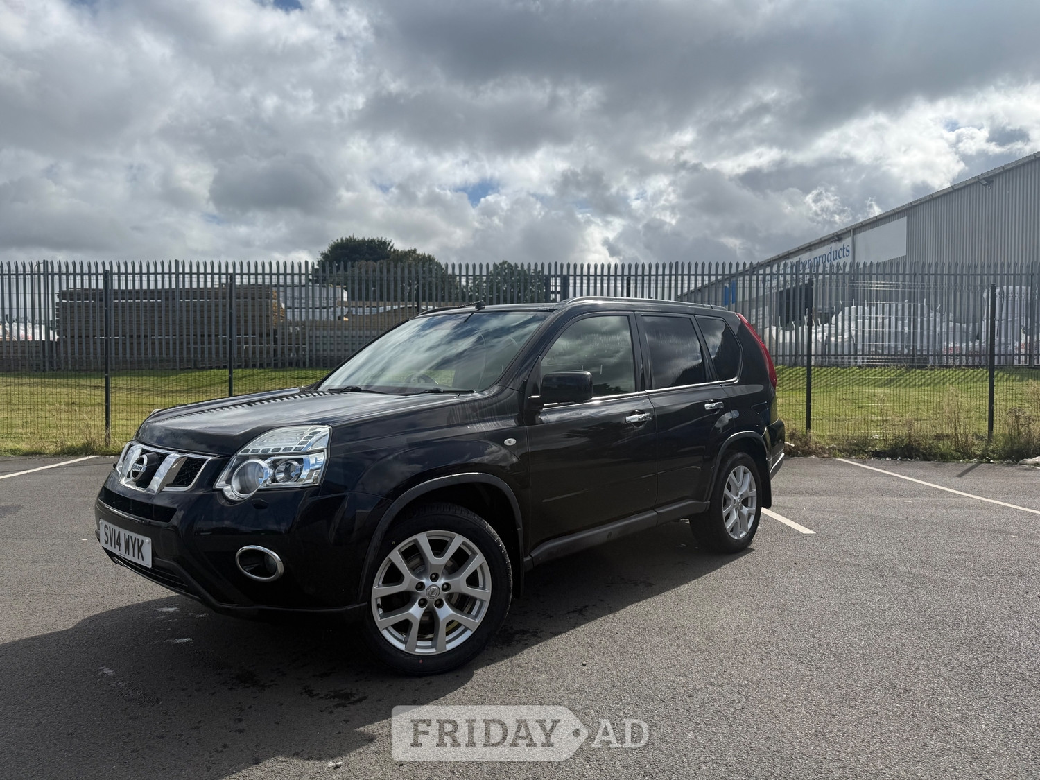 Nissan X-Trail 2014 in Livingston