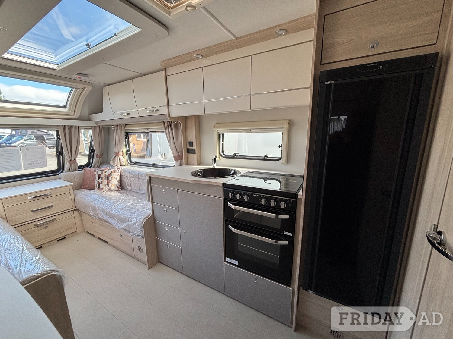 Elddis Avante 2025 - Motorhomes & Caravans in Gloucester