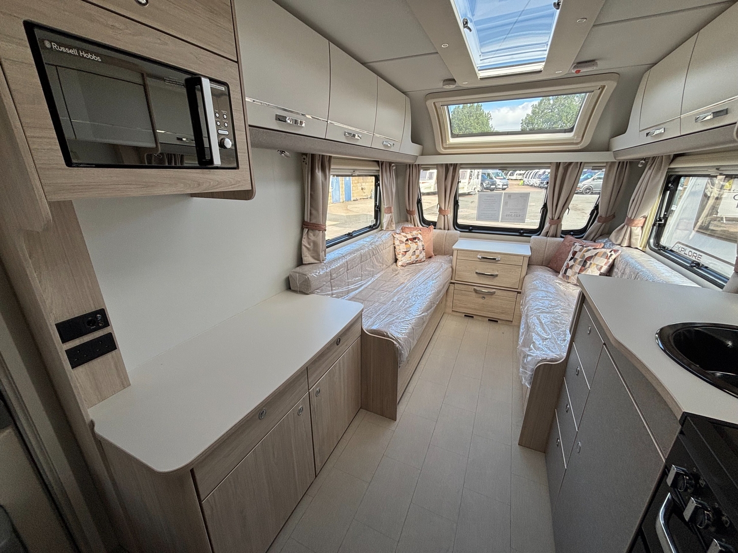 Elddis Avante 2025 - Motorhomes & Caravans