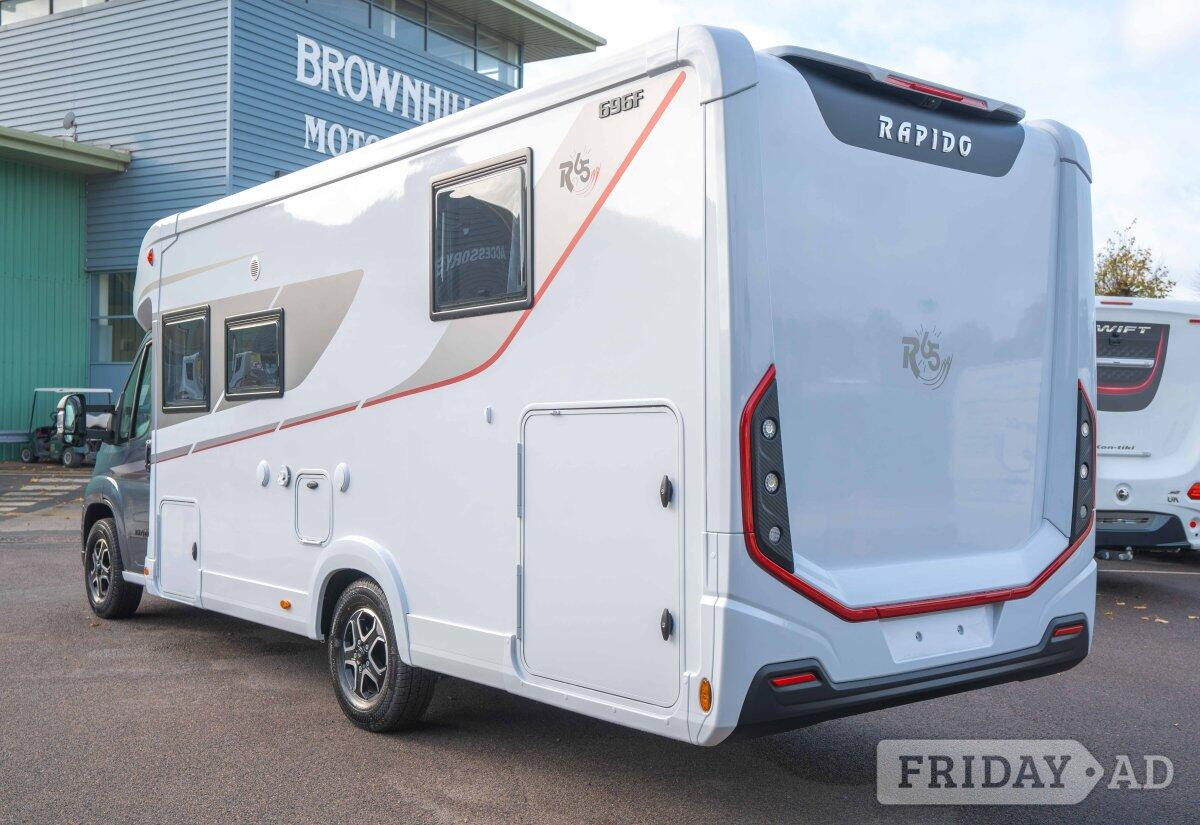 [3 berth ]Rapido Series 6 696F