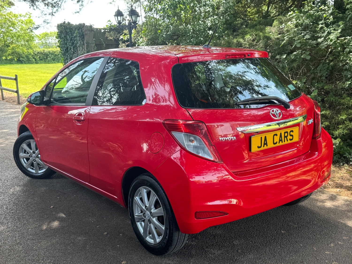 Toyota Yaris 2012 - Cars in Exeter