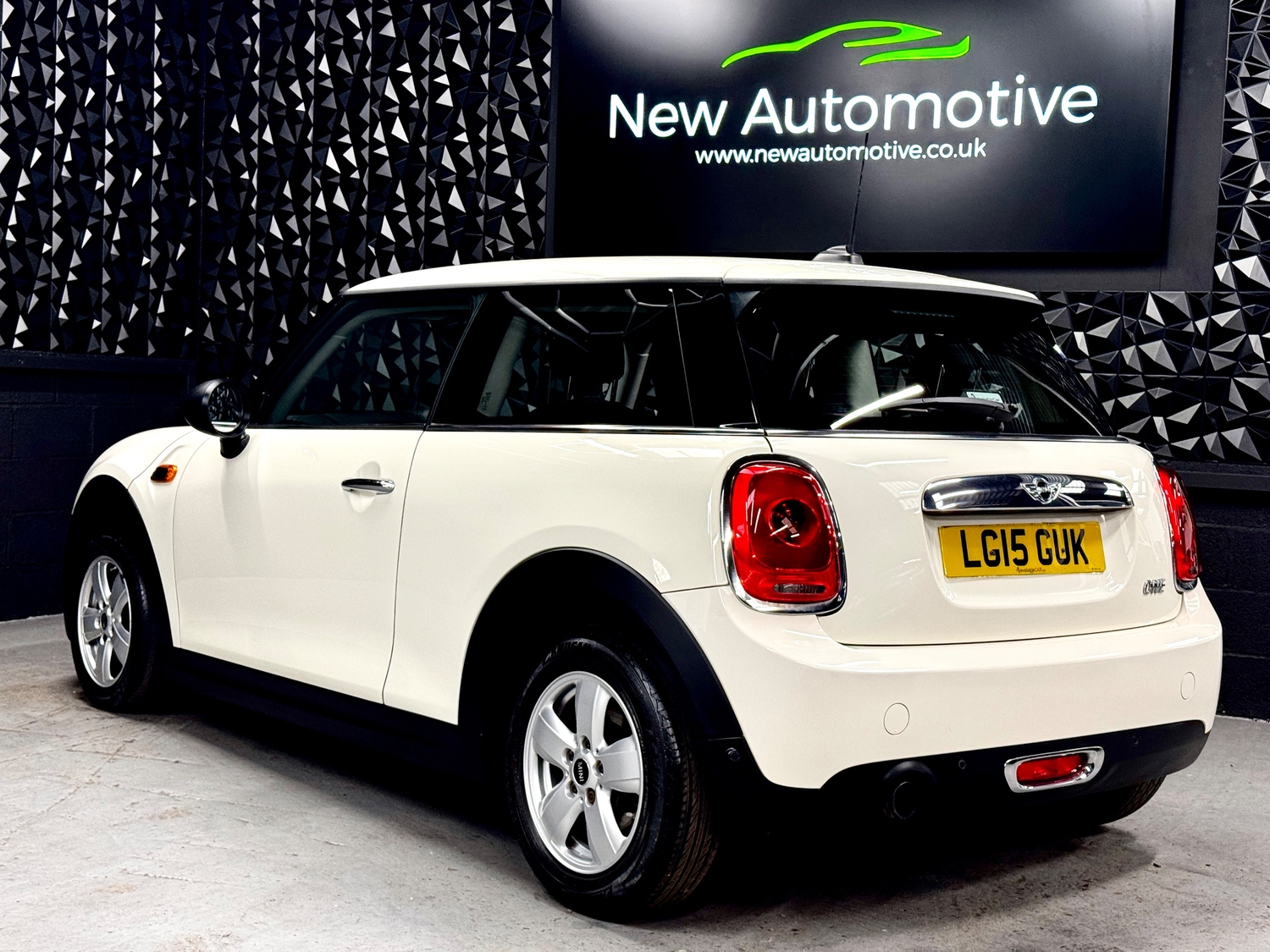 [ berth ]Mini Hatch