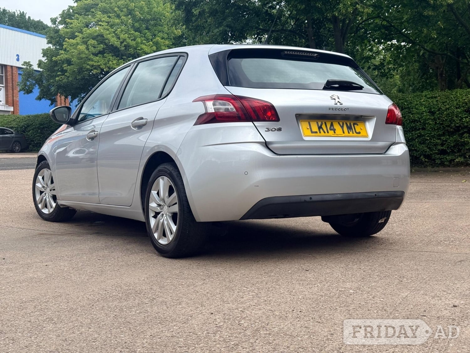 [ berth ]Peugeot 308