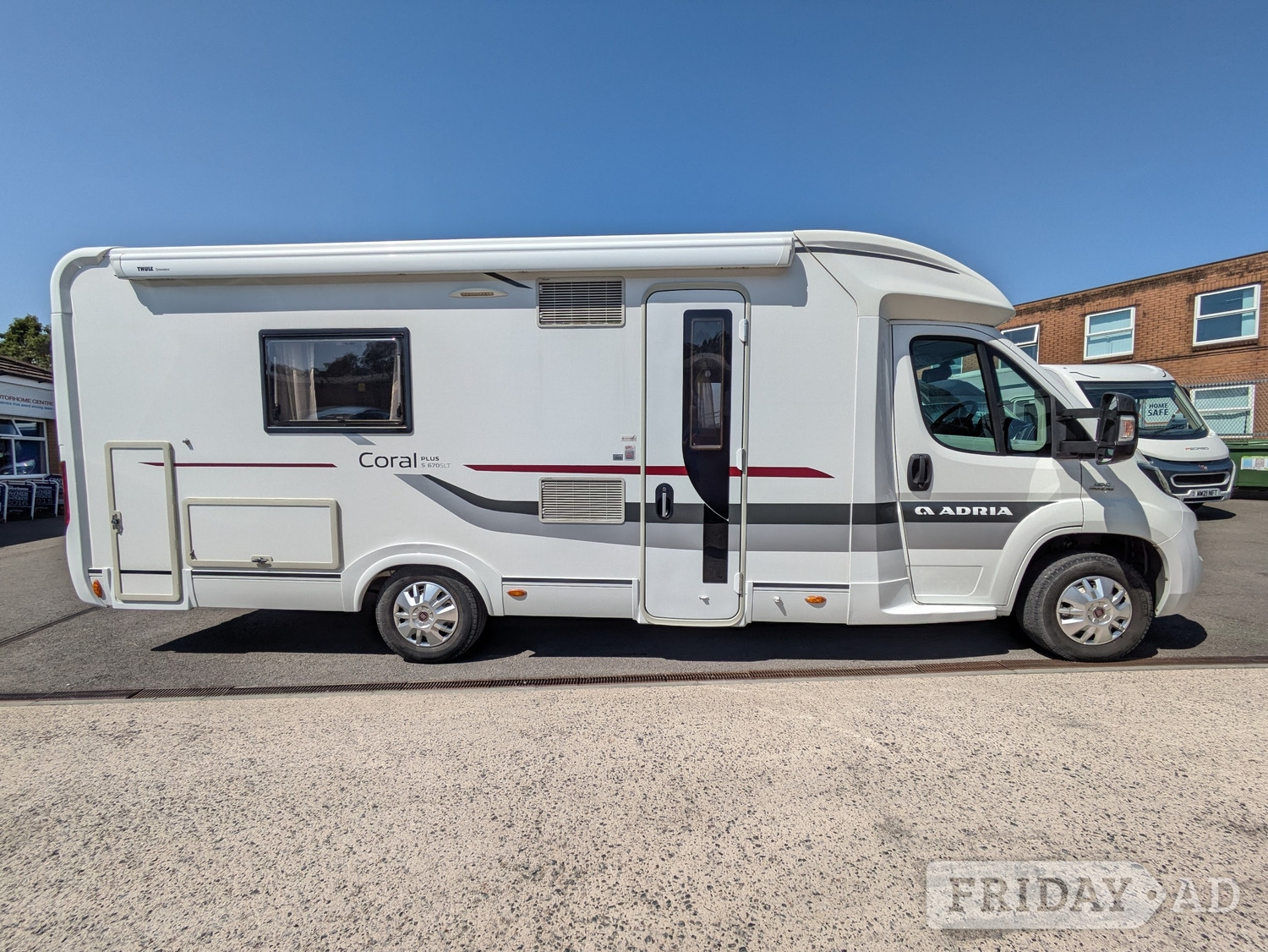Adria Coral Plus S670 SLT Bracknell