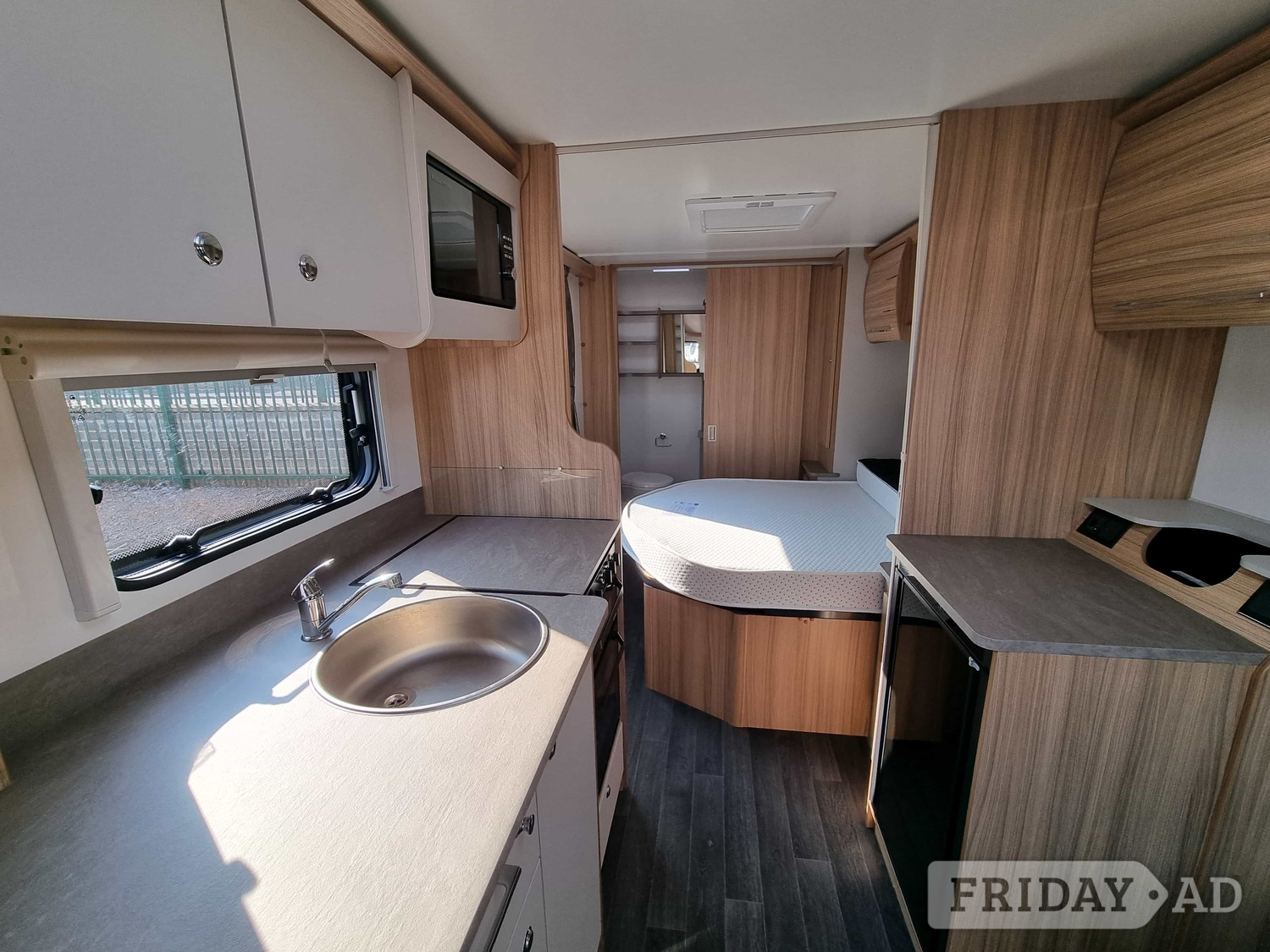 [4 berth ]Bailey Phoenix GT75 644