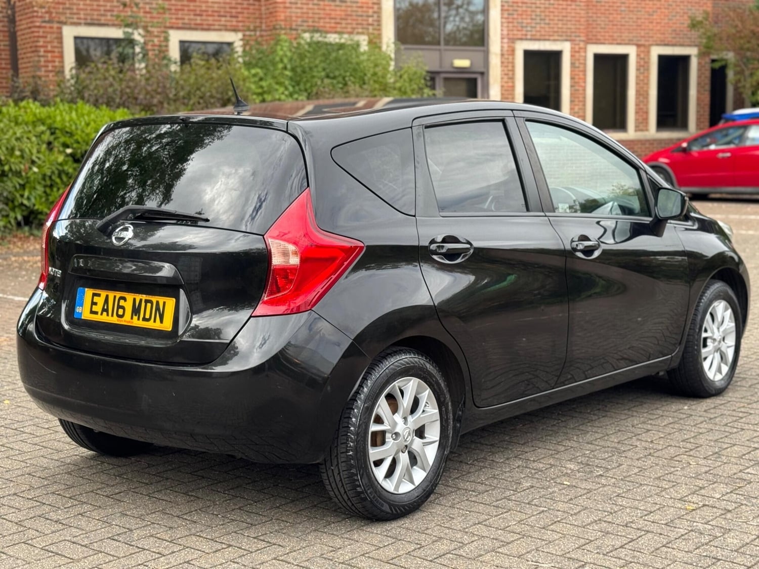 Nissan Note 2016 - Cars