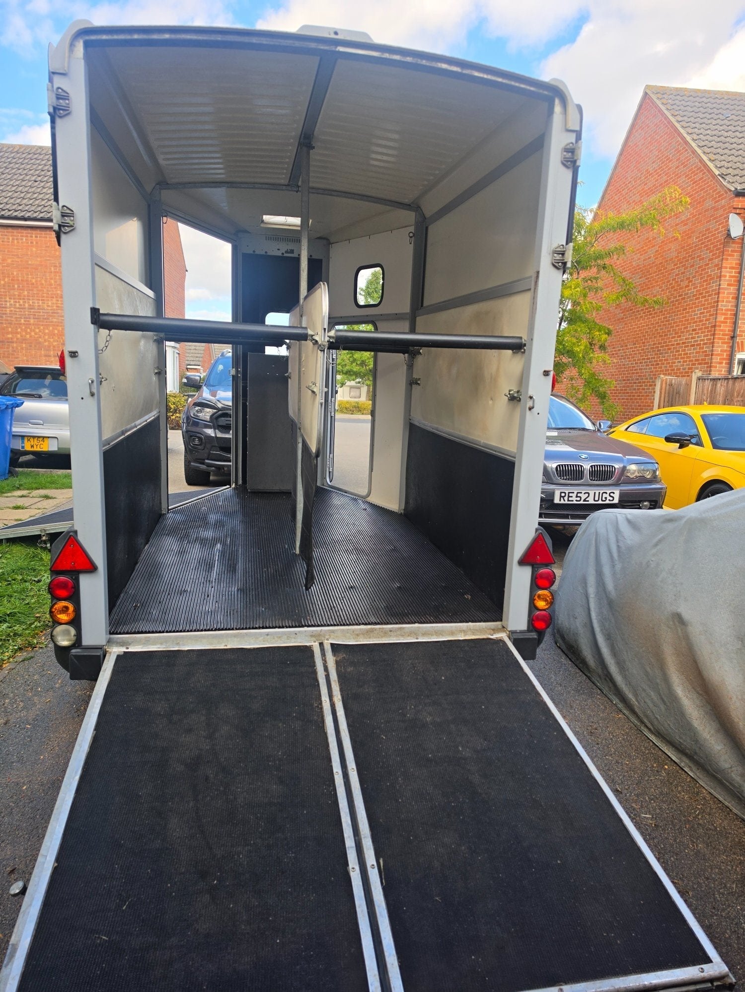 Ifor Williams HB511  Horse Trailer - Trailers & Horseboxes in Rothwell