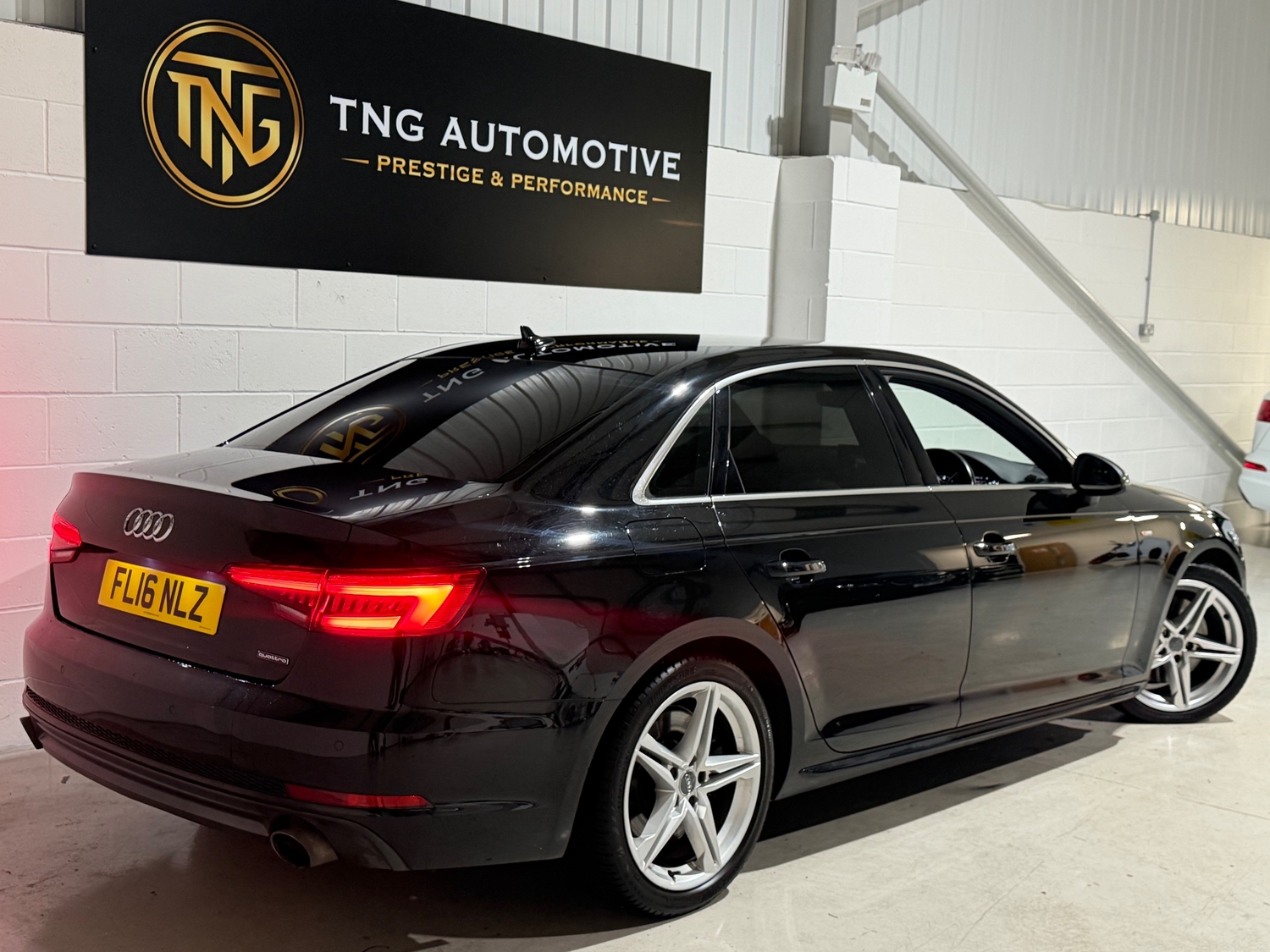 [ berth ]Audi A4