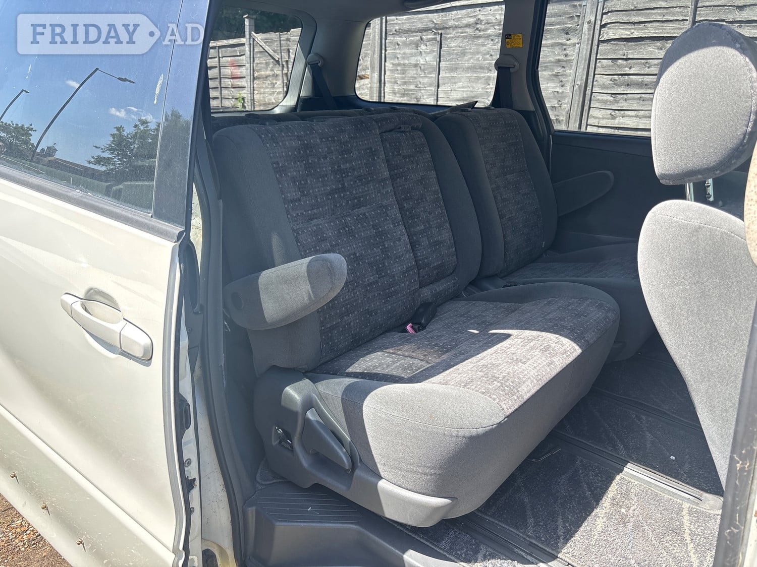 Toyota Estima 2005 - Cars in Slough