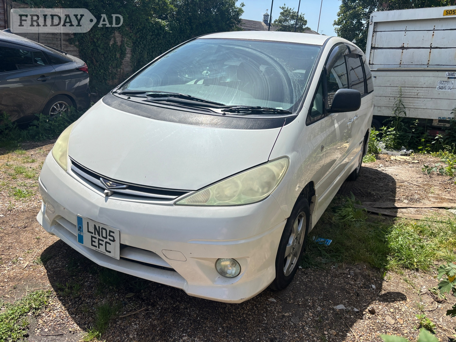 Toyota Estima 2005 in Slough