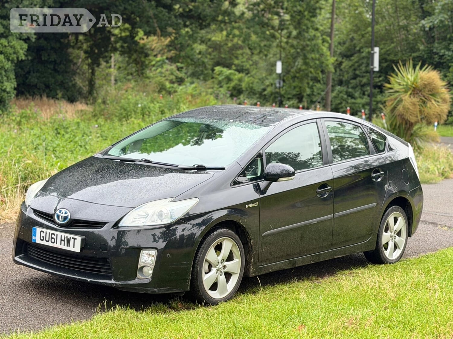 Toyota Prius 2011 - Cars in Slough