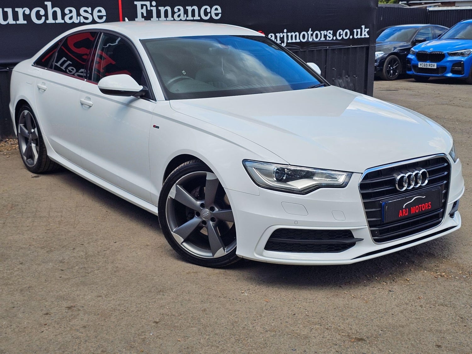 Audi A6 Saloon 2012 in Addlestone