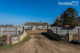3 bed detached Bungalow in 2acre plot for rent agricultral tie