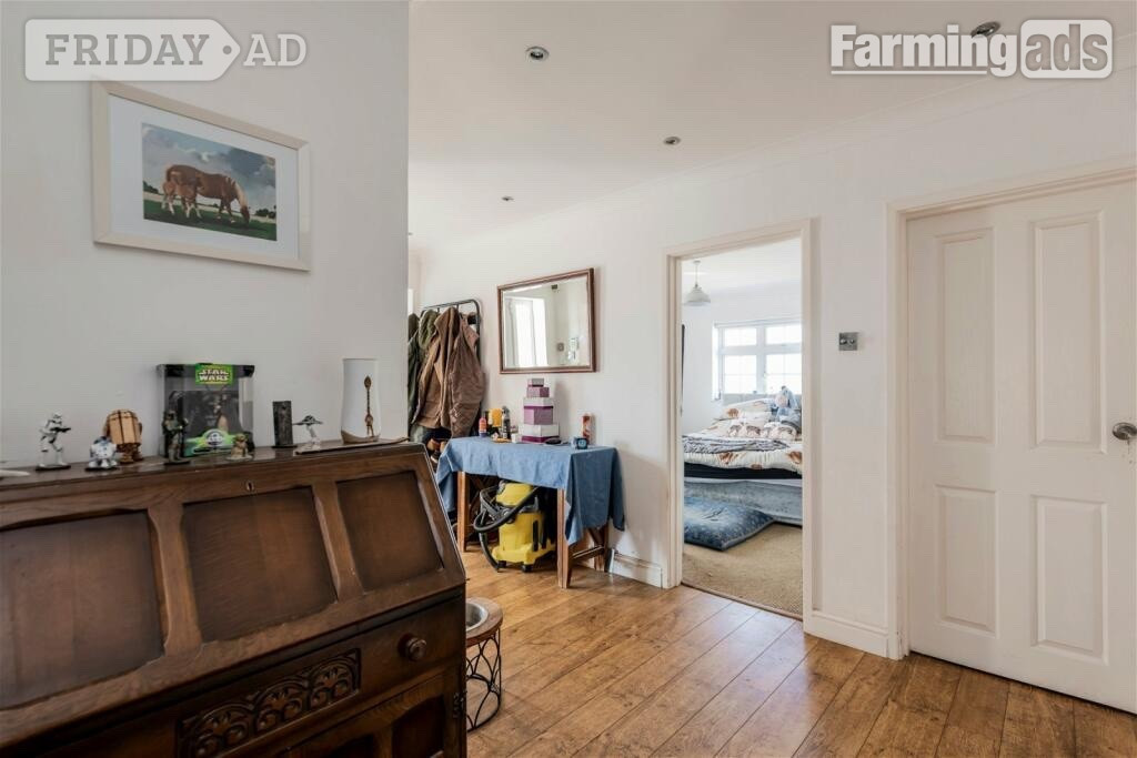 Willingham 3 bed detached Bungalow in 2acre plot for rent agricultral tie