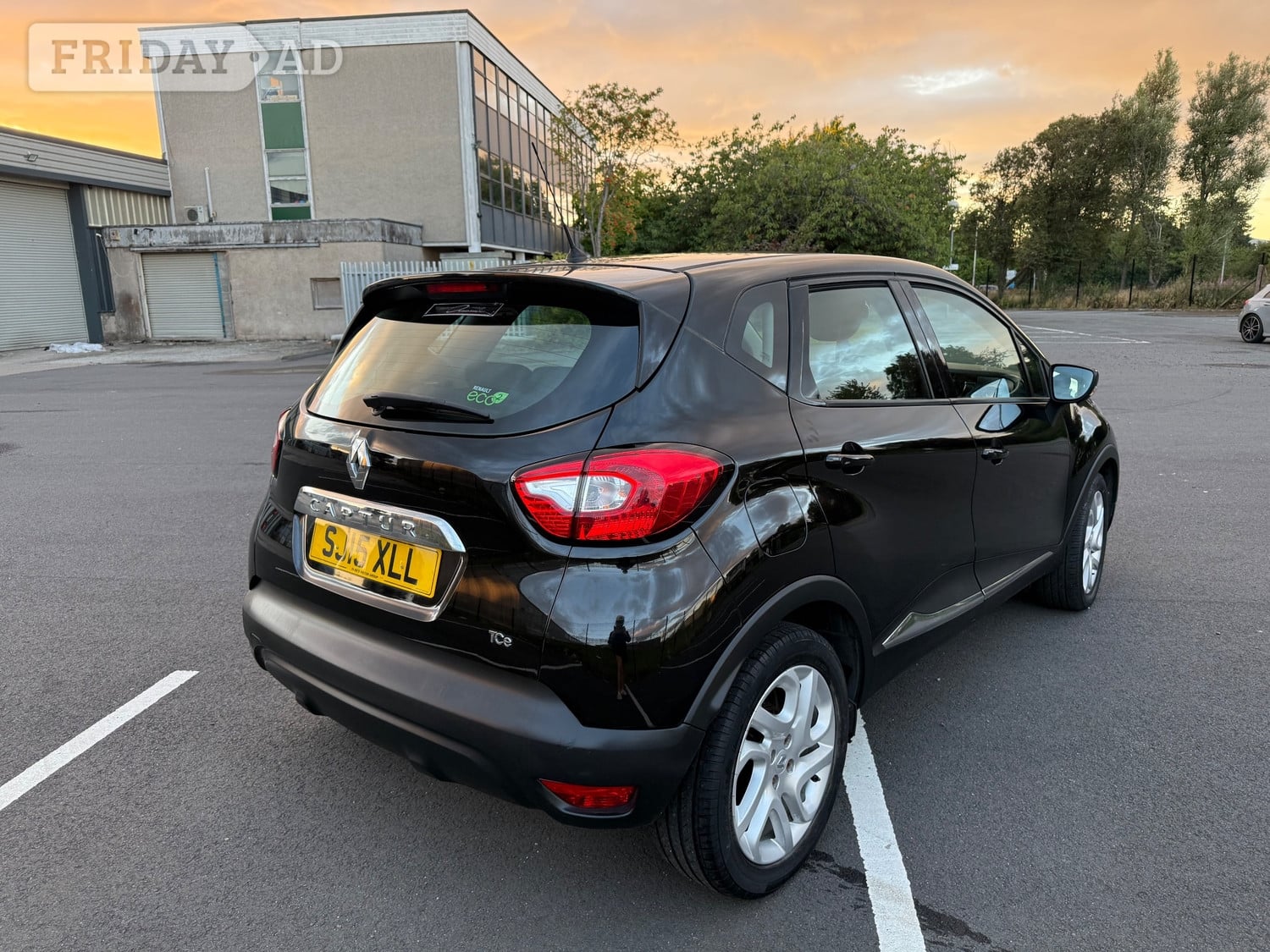 Renault Captur 2015 - Cars in Livingston