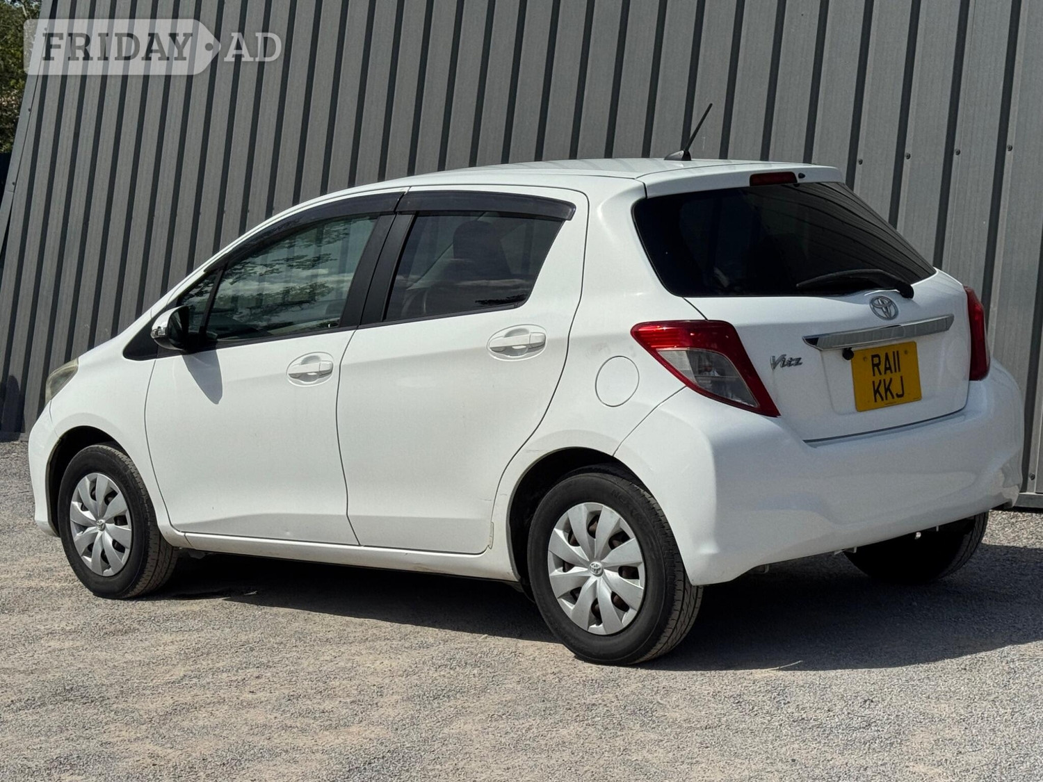 Toyota Yaris 2011 - Cars