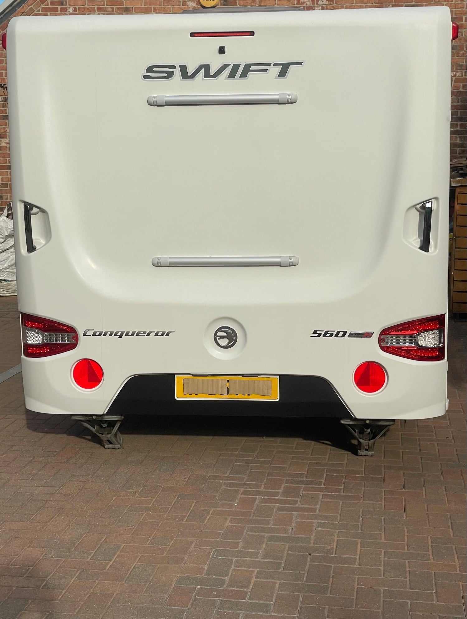 Swift Conqueror 560 Belton
