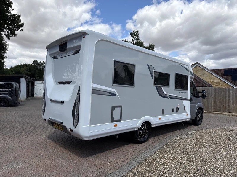 [4 berth ]Auto-Sleepers Broadway FB