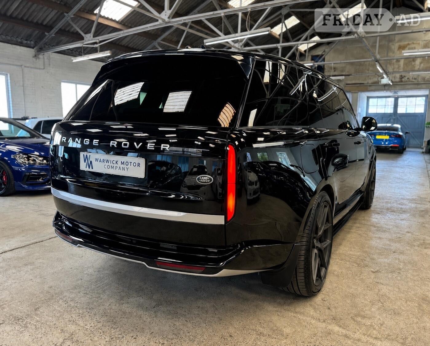 [ berth ]Land Rover Range Rover