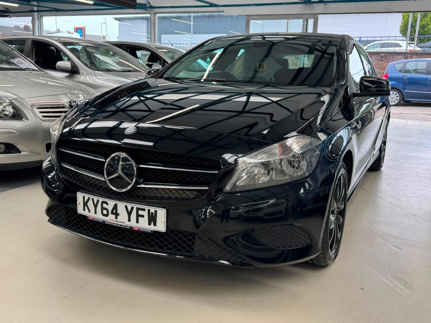 [ berth ]Mercedes-Benz A Class