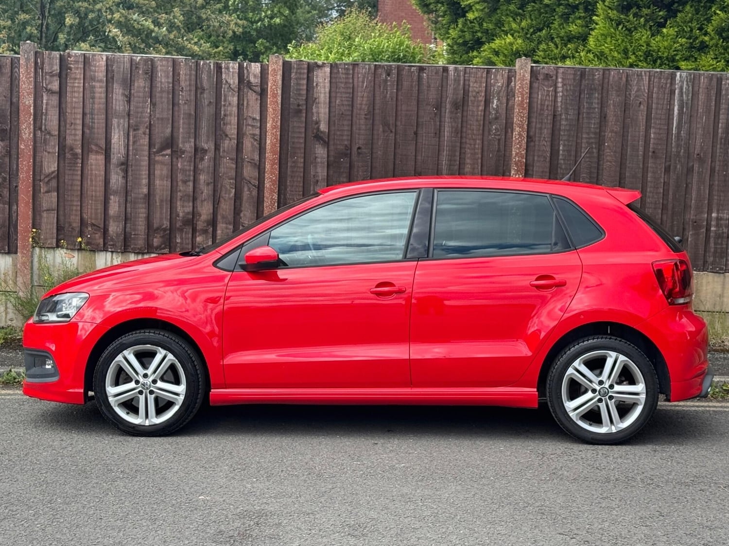 Volkswagen Polo 2013 - Cars