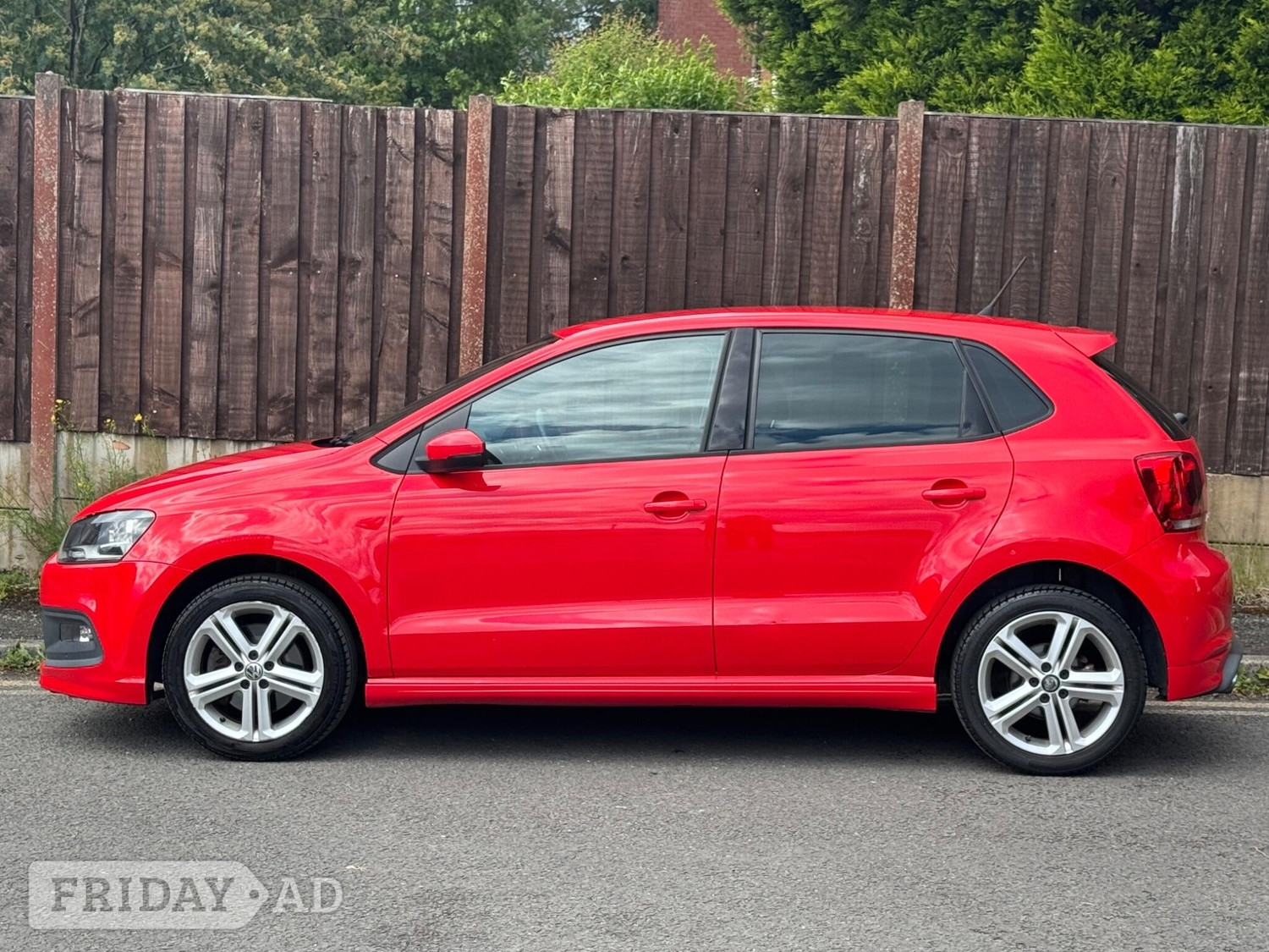 Volkswagen Polo 2013 - Cars