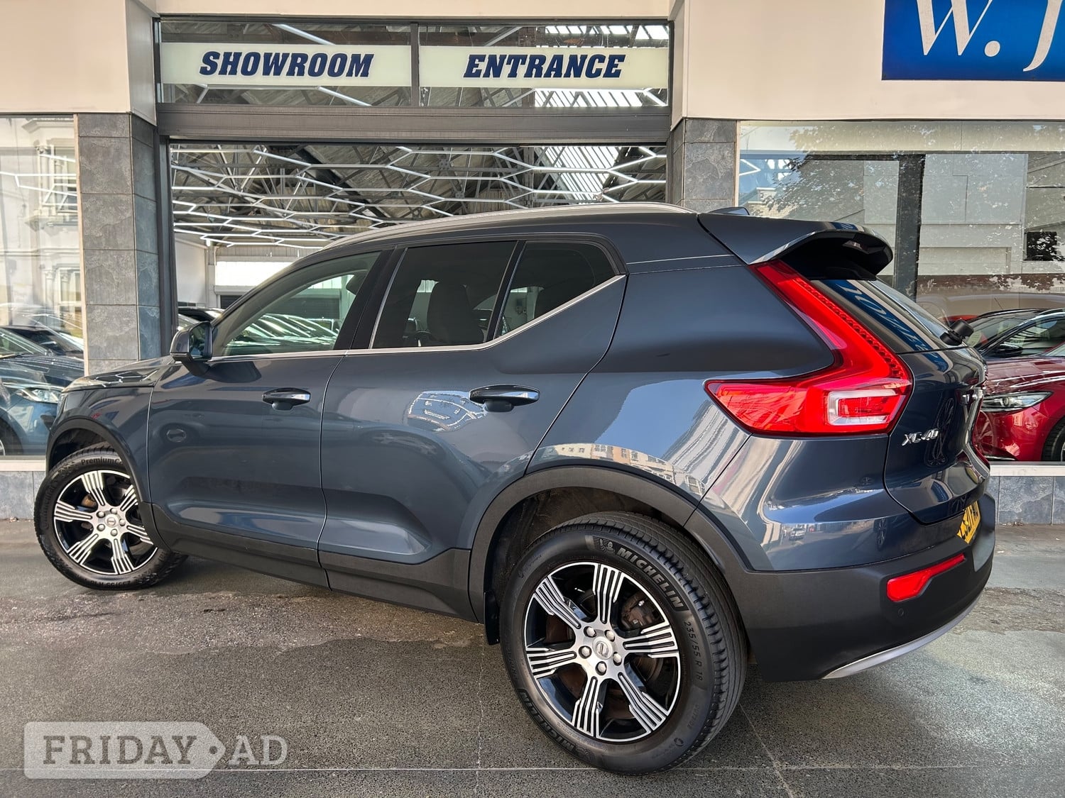 Volvo XC40 2021 - Cars