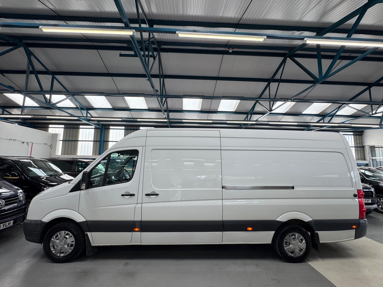 Volkswagen Crafter 2013 - Vans & Commercial Vehicles