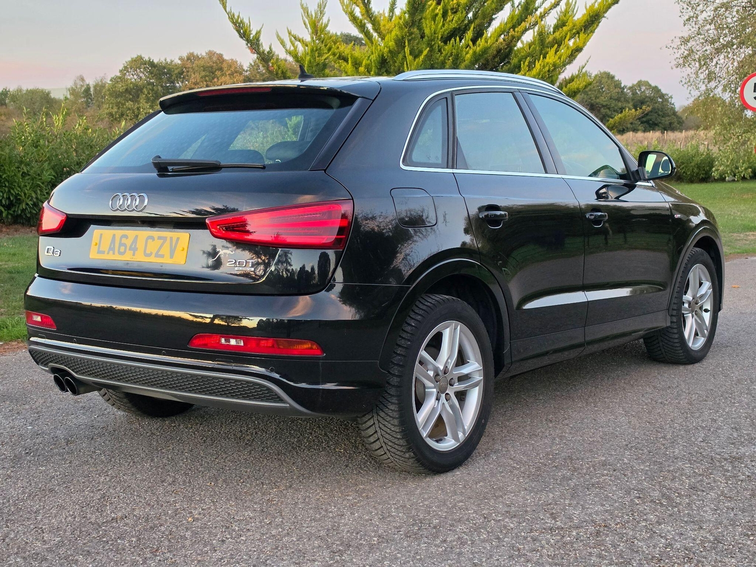 Audi Q3 2015 - Cars
