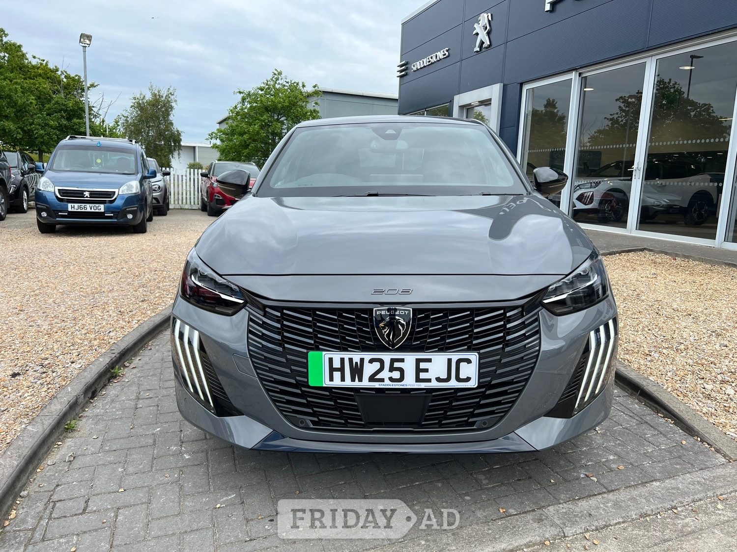 Peugeot e-208 Ryde