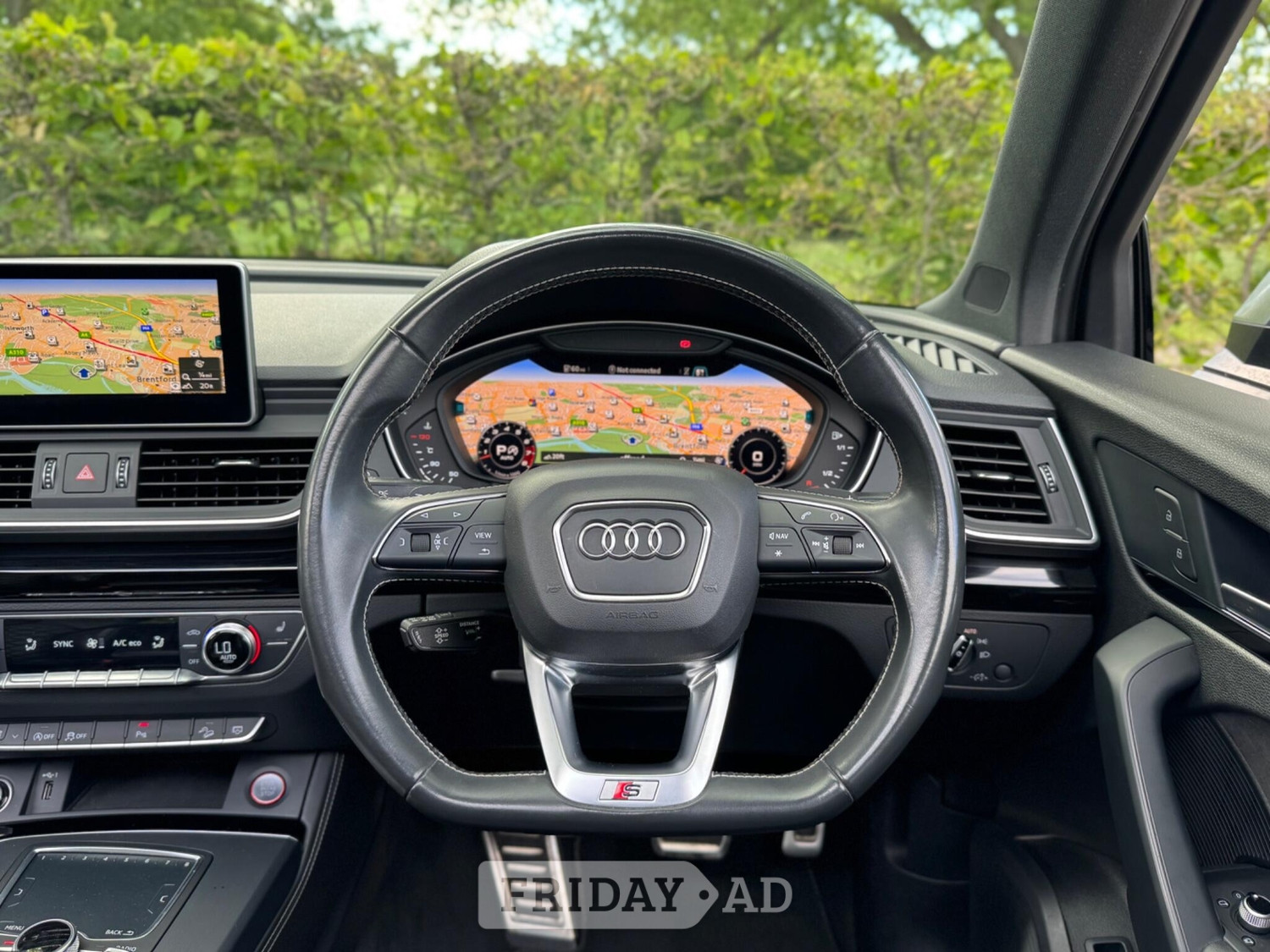 [ berth ]Audi SQ5