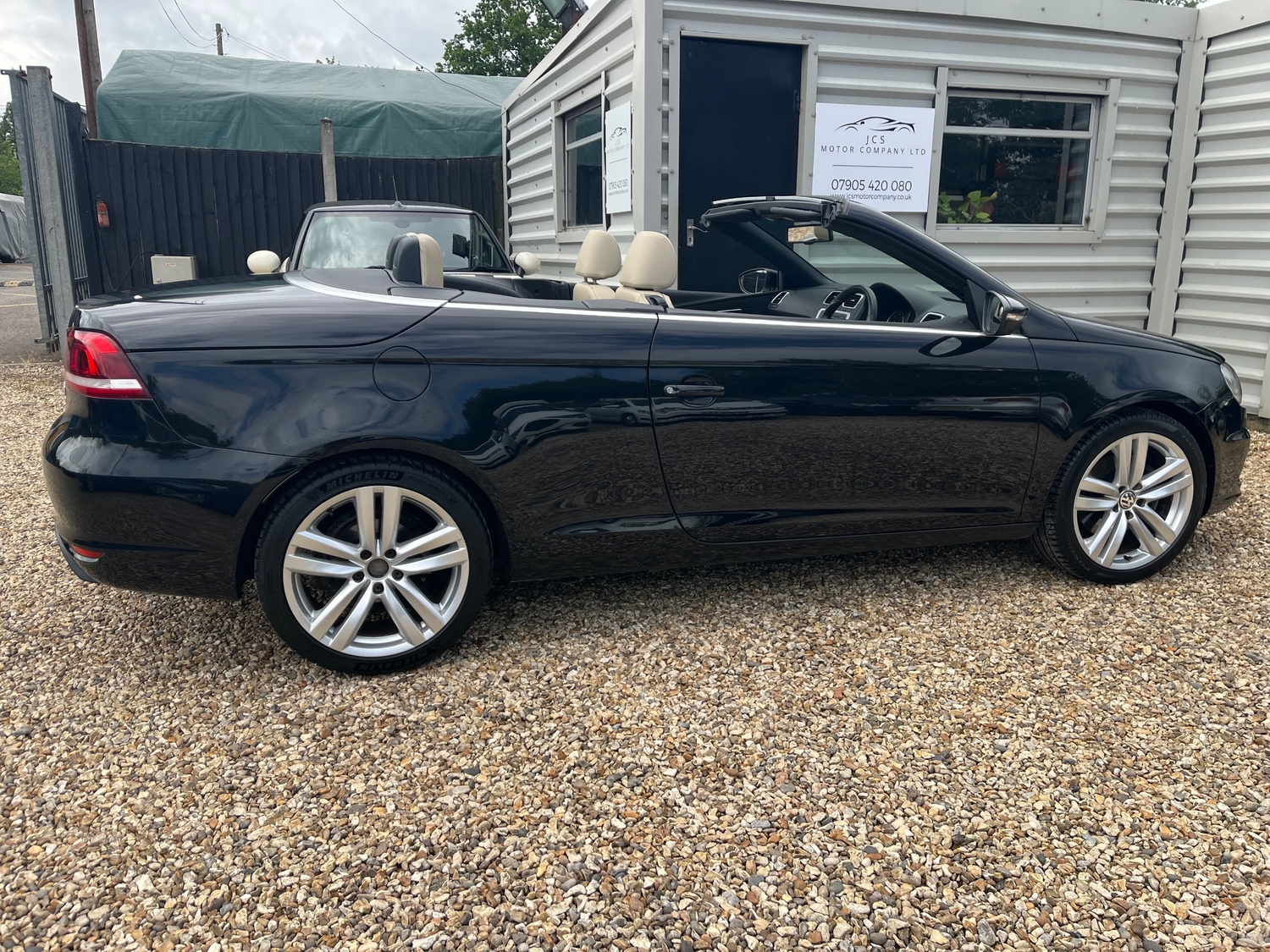 [ berth ]Volkswagen Eos