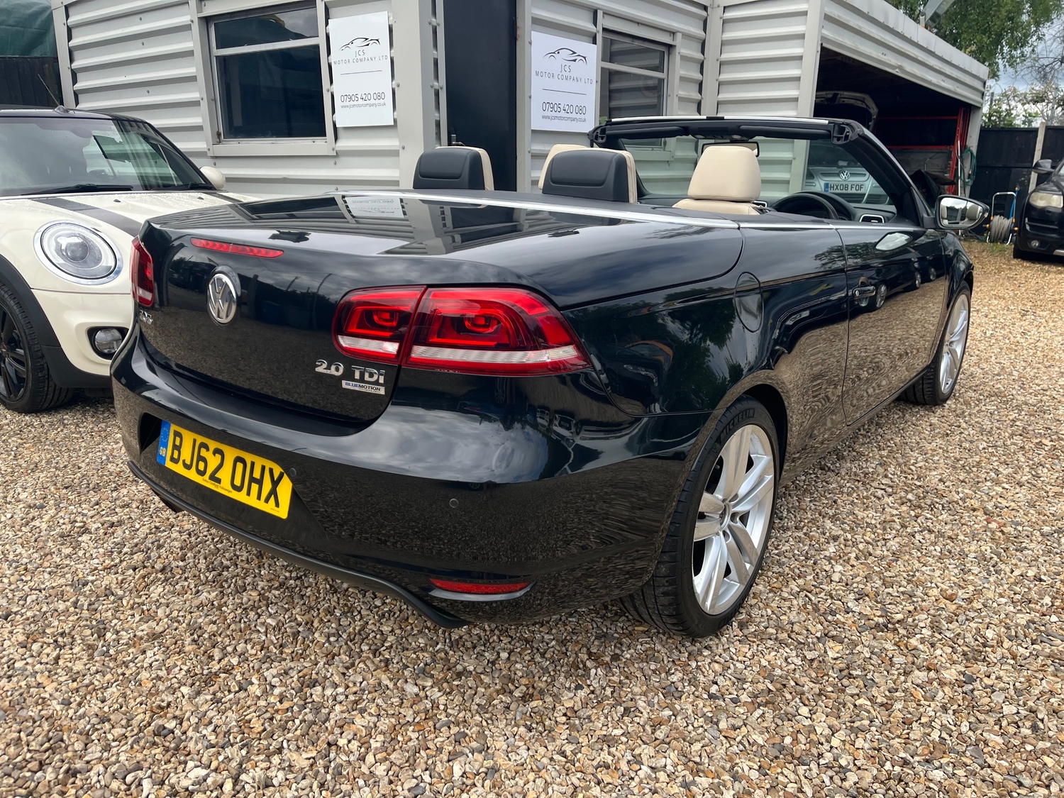 Volkswagen Eos 2013 - Cars in Farnham