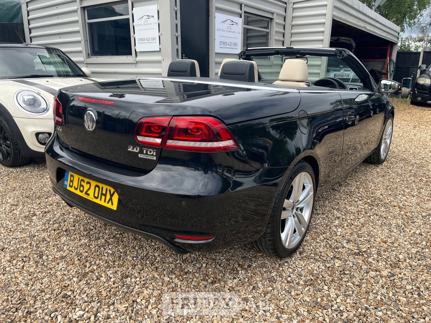 Volkswagen Eos 2013 - Cars in Farnham